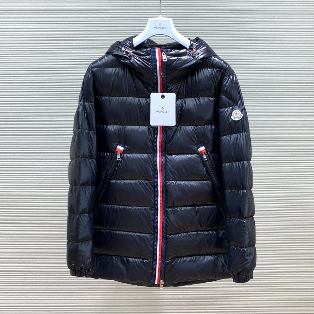 Moncler Goose down jacket black